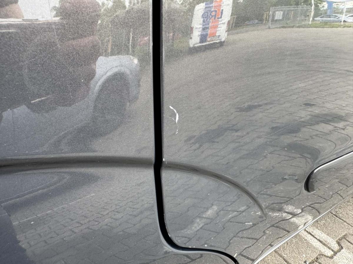 Opel Zafira B original T&uuml;r hinten rechts Z190 Phantom Grey Rohbau Bj.2012
